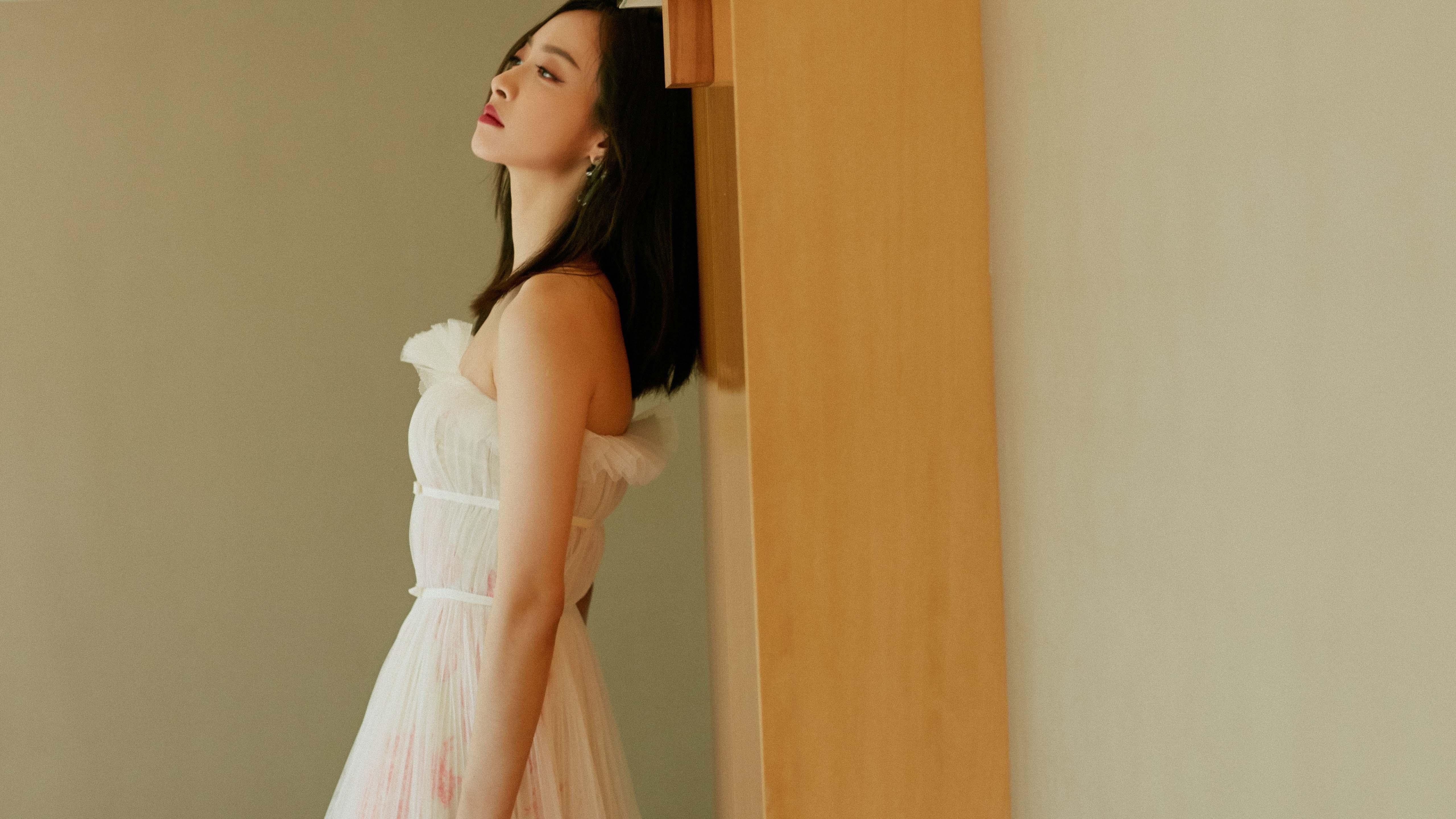 爱游戏 电竞-埃弗顿多次抢断终结对方组织核心，埃弗顿引援