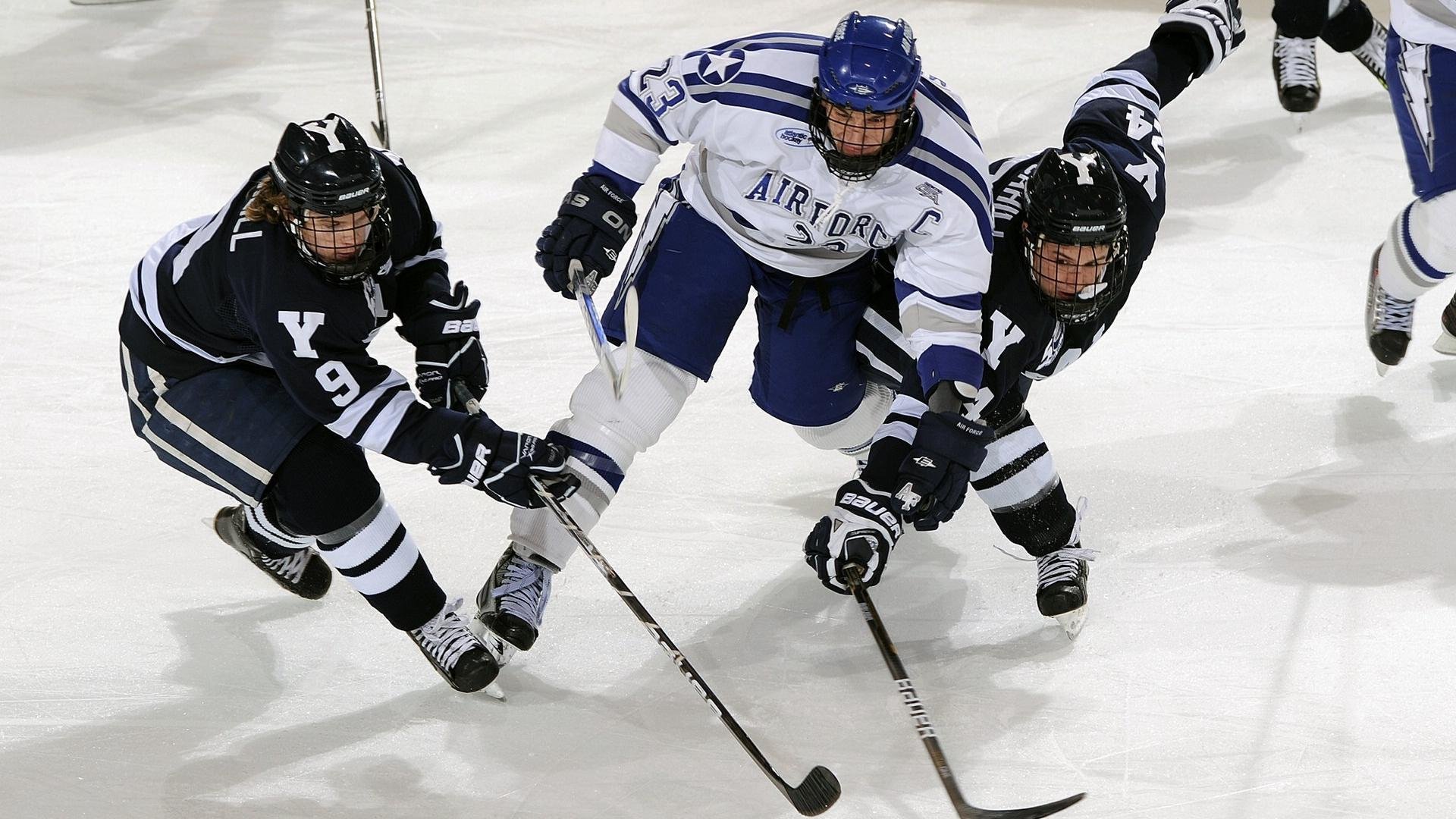 爱游戏官网首页-战术模型对比：中控节奏稳进，美国爆发先发，战术模板